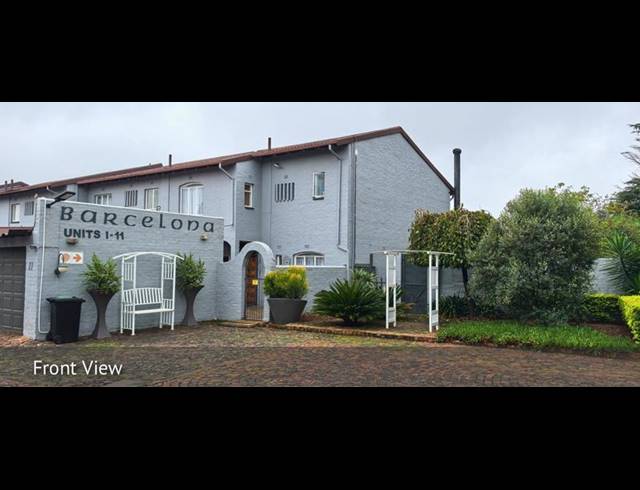 2 BEDROOM TOWNHOUSE FOR SALE IN GLEN MARAIS